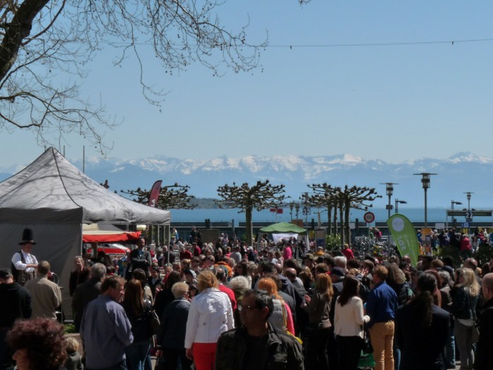 Verkaufsoffener Sonntag mit Straßenzauberer-Festival