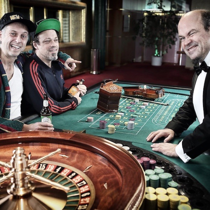 Berta Epple im Casino | Die Rente ist sicher