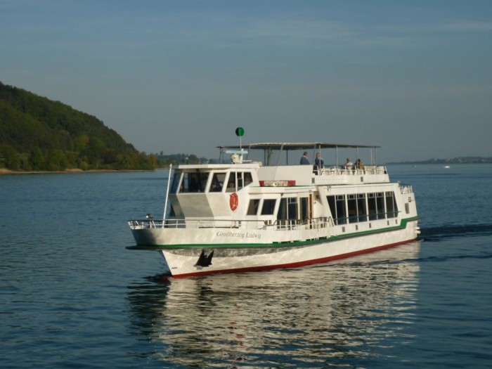 Gästebegrüßungsfahrt auf dem See mit Weinprobe